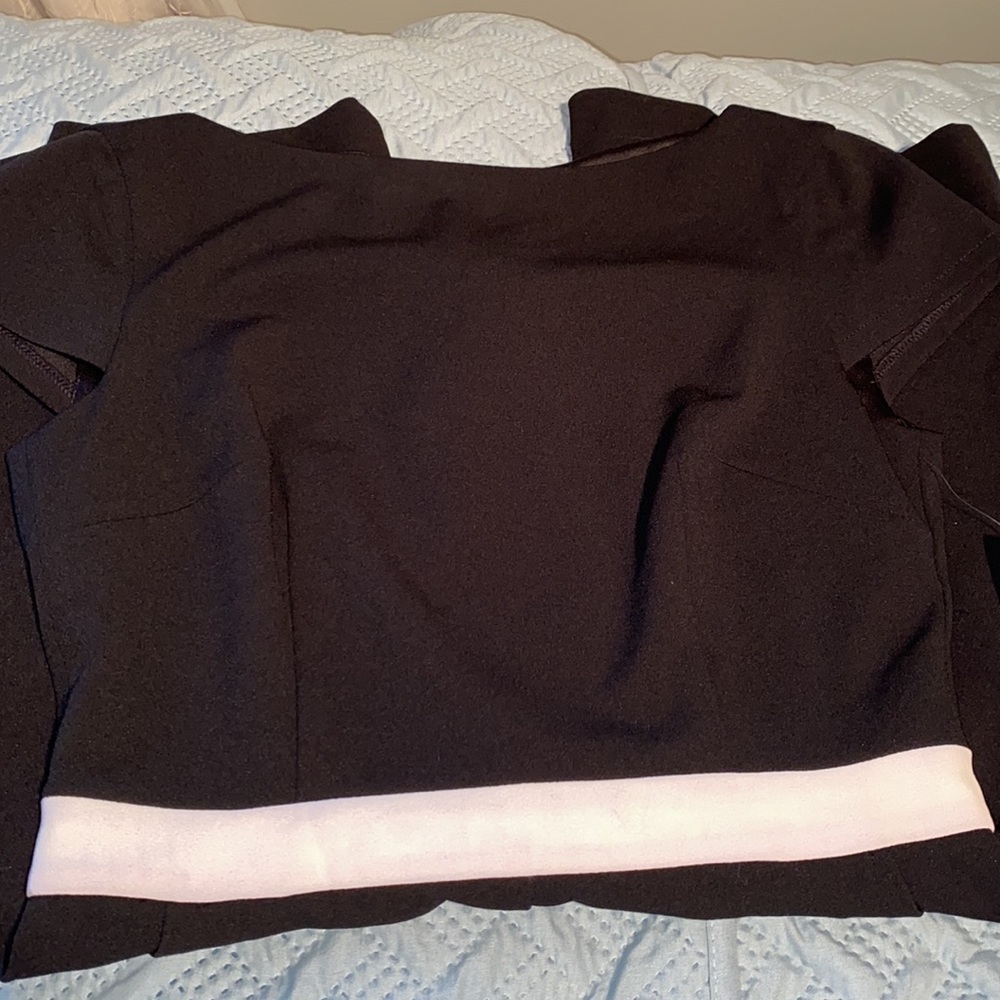 Donna Morgan Woman’s short sleeve contrast jumpsuit wide leg black white size 6 - Picture 4 of 8